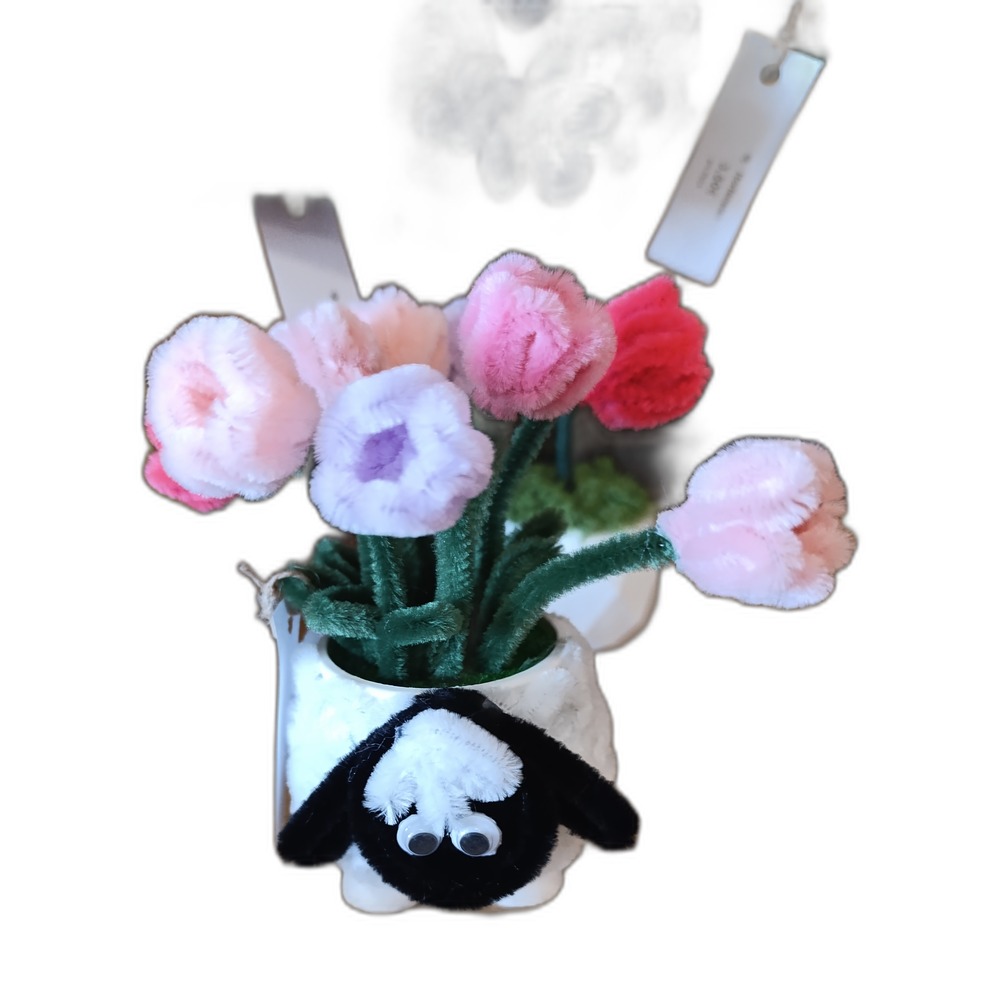 Rosa Tulpen-Mix im Schaf-Blumentopf